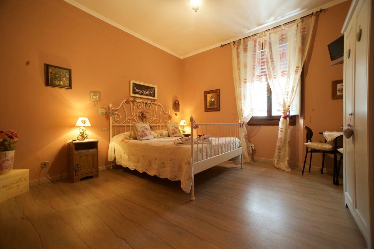 Il Giglio D'Oro Hotel ฟลอเรนซ์ ภายนอก รูปภาพ